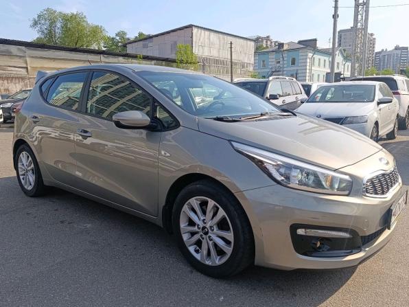 Kia Ceed II Рестайлинг с пробегом 2015 года, цена 1 349 000 рублей, 72000 км, хэтчбек, Автокод Объявления