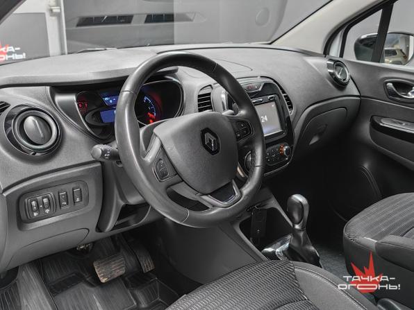 Renault Kaptur I с пробегом 2018 года, цена 1 370 000 рублей, 131291 км, внедорожник, Автокод Объявления