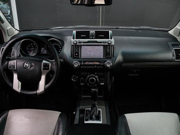 Toyota Land Cruiser Prado 150 Series Рестайлинг 1 с пробегом 2013 года, цена 2 802 000 рублей, 313607 км, внедорожник, Автокод Объявления
