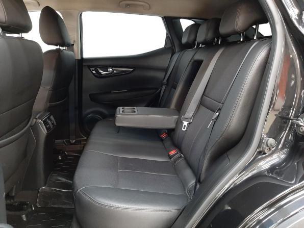 Nissan Qashqai II с пробегом 2018 года, цена 1 940 000 рублей, 129941 км, внедорожник, Автокод Объявления