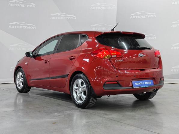 Kia Ceed II с пробегом 2012 года, цена 890 000 рублей, 237989 км, хэтчбек, Автокод Объявления