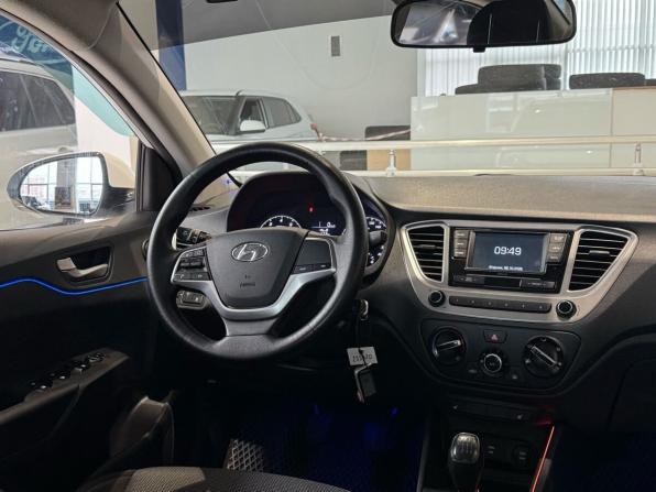 Hyundai Solaris II Рестайлинг с пробегом 2020 года, цена 1 375 000 рублей, 74416 км, седан, Автокод Объявления
