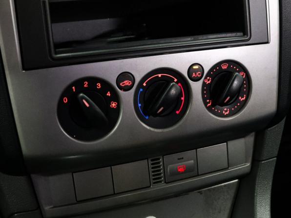 Ford Focus II Рестайлинг с пробегом 2008 года, цена 629 000 рублей, 284263 км, седан, Автокод Объявления