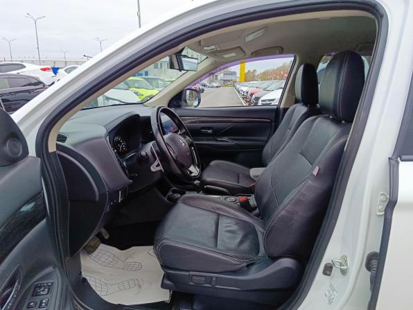 Mitsubishi Outlander III Рестайлинг 2 с пробегом 2016 года, цена 1 849 995 рублей, 168730 км, внедорожник, Автокод Объявления