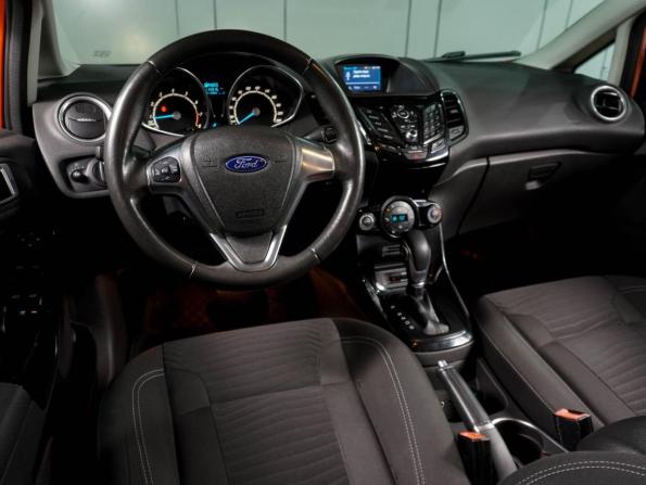 Ford Fiesta Mk6 Рестайлинг с пробегом 2015 года, цена 949 000 рублей, 114315 км, хэтчбек, Автокод Объявления