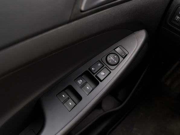 Hyundai Tucson III с пробегом 2016 года, цена 1 847 000 рублей, 103800 км, внедорожник, Автокод Объявления