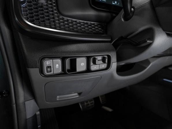 Kia Tasman с пробегом 2025 года, цена 6 700 000 рублей, 5637 км, пикап, Автокод Объявления