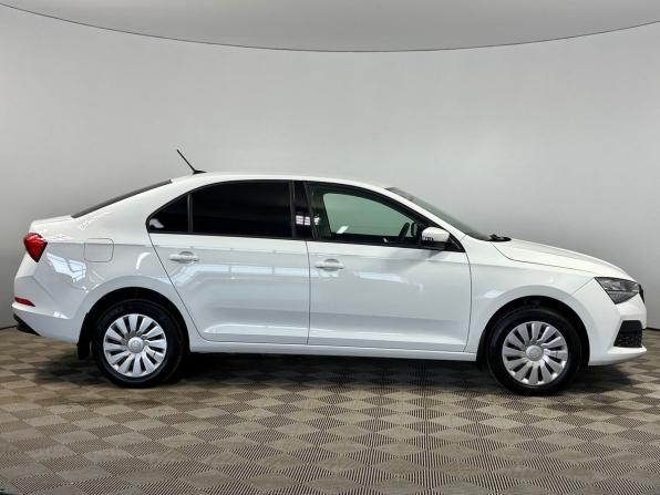 Skoda Rapid II с пробегом 2020 года, цена 1 595 000 рублей, 57404 км, лифтбек, Автокод Объявления