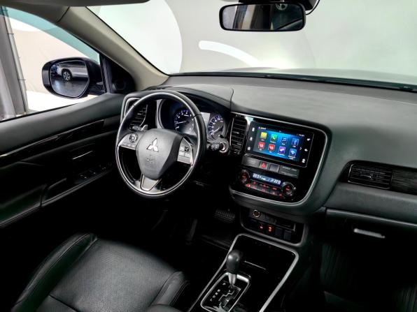 Mitsubishi Outlander III Рестайлинг 2 с пробегом 2018 года, цена 2 075 000 рублей, 131515 км, внедорожник, Автокод Объявления