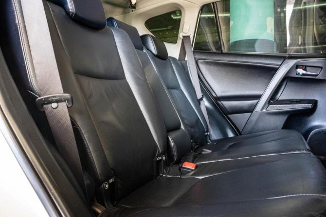 Toyota RAV4 IV (XA40) с пробегом 2014 года, цена 2 399 000 рублей, 136025 км, внедорожник, Автокод Объявления