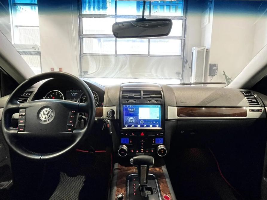 Volkswagen Touareg I Рестайлинг Москва  - изображение 11