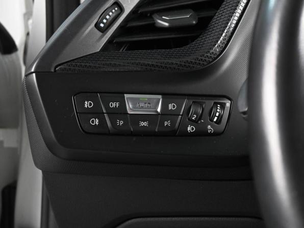 BMW 1 серии III (F40) с пробегом 2019 года, цена 1 999 000 рублей, 155160 км, хэтчбек, Автокод Объявления