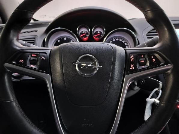 Opel Insignia I с пробегом 2012 года, цена 880 000 рублей, 147000 км, хэтчбек, Автокод Объявления