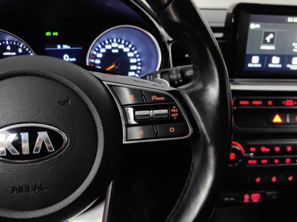 Kia Ceed III с пробегом 2019 года, цена 1 699 000 рублей, 134900 км, хэтчбек, Автокод Объявления