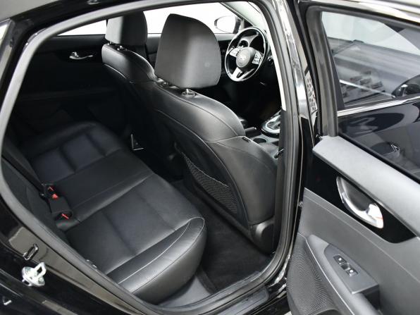 Kia K3 II с пробегом 2019 года, цена 1 735 000 рублей, 147113 км, седан, Автокод Объявления