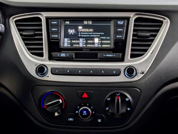 Hyundai Solaris II Рестайлинг с пробегом 2022 года, цена 1 570 000 рублей, 56952 км, седан, Автокод Объявления