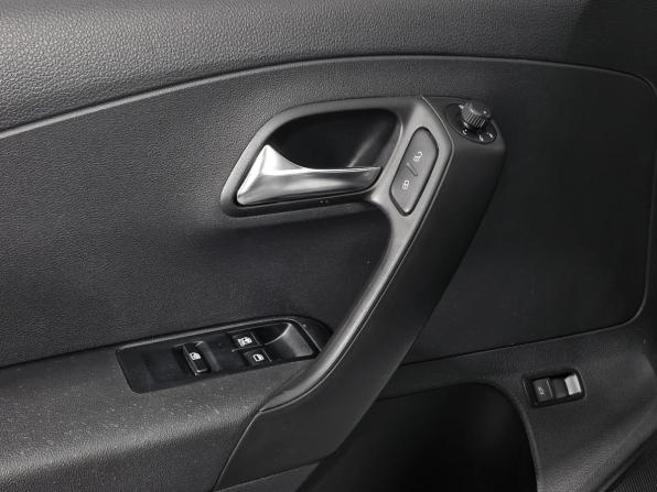 Volkswagen Polo V с пробегом 2012 года, цена 639 000 рублей, 155065 км, седан, Автокод Объявления