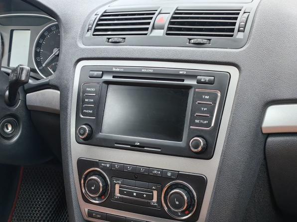 Skoda Octavia II (A5) Рестайлинг с пробегом 2012 года, цена 549 000 рублей, 307000 км, лифтбек, Автокод Объявления