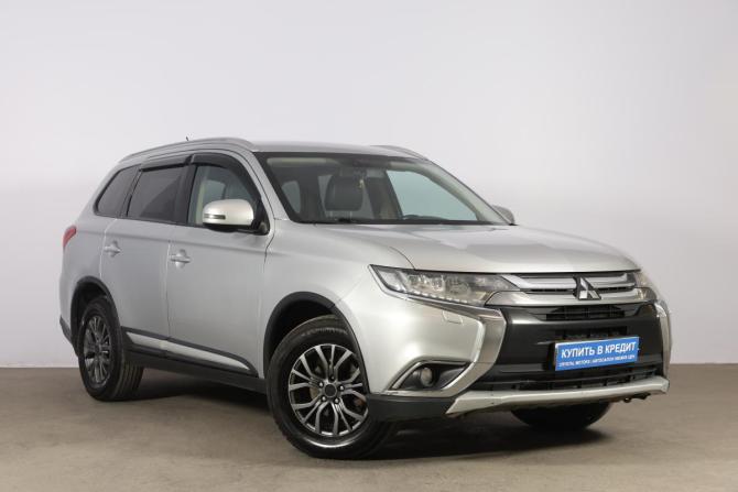Mitsubishi Outlander III Рестайлинг 2 с пробегом 2015 года, цена 1 969 000 рублей, 320312 км, внедорожник, Автокод Объявления