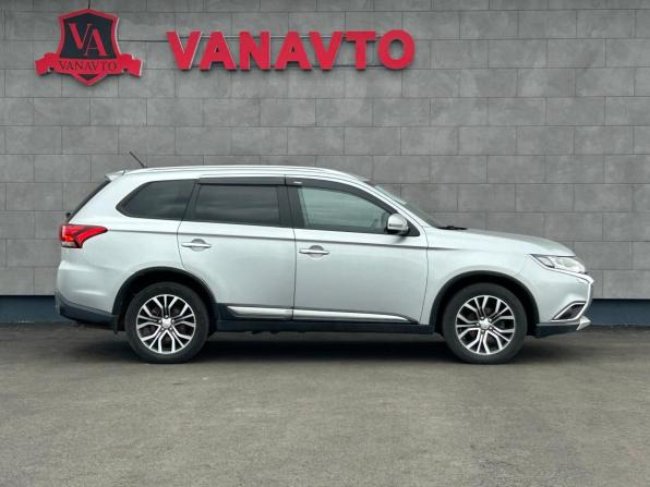 Mitsubishi Outlander III Рестайлинг 2 с пробегом 2016 года, цена 1 790 000 рублей, 157682 км, внедорожник, Автокод Объявления