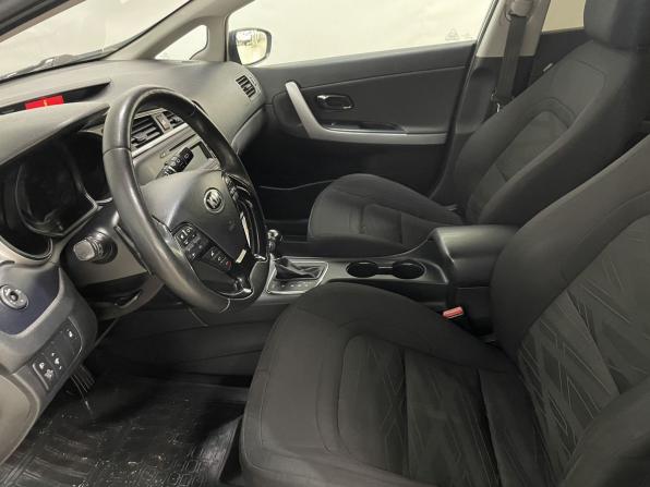 Kia Ceed II Рестайлинг с пробегом 2018 года, цена 1 394 000 рублей, 155937 км, универсал, Автокод Объявления