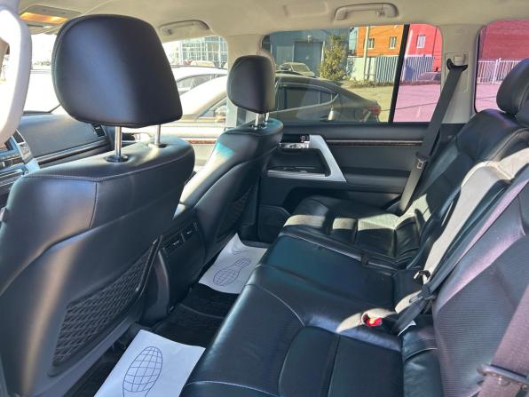 Toyota Land Cruiser 200 Series Рестайлинг 1 с пробегом 2013 года, цена 3 885 000 рублей, 178000 км, внедорожник, Автокод Объявления