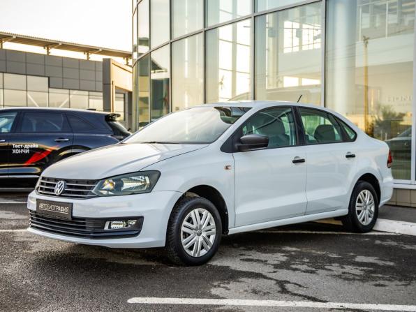 Volkswagen Polo V Рестайлинг с пробегом 2018 года, цена 798 000 рублей, 92294 км, седан, Автокод Объявления