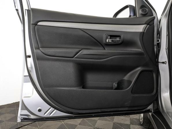 Mitsubishi Outlander III с пробегом 2014 года, цена 2 400 000 рублей, 43000 км, внедорожник, Автокод Объявления