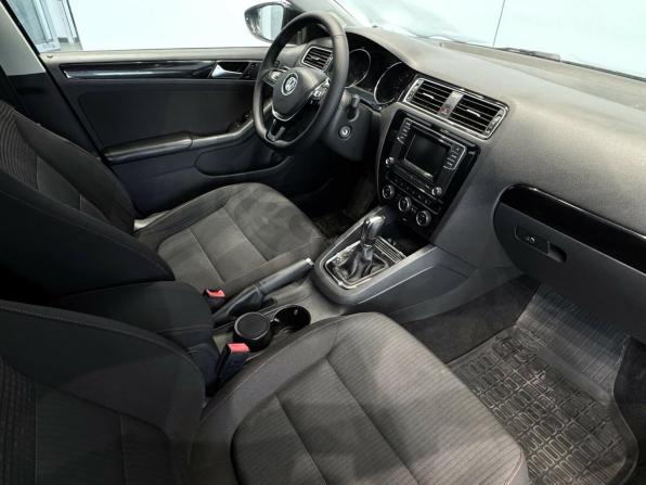 Volkswagen Jetta VI Рестайлинг с пробегом 2017 года, цена 1 399 000 рублей, 160384 км, седан, Автокод Объявления