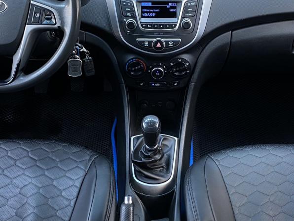 Hyundai Solaris I Рестайлинг с пробегом 2016 года, цена 519 000 рублей, 312446 км, хэтчбек, Автокод Объявления
