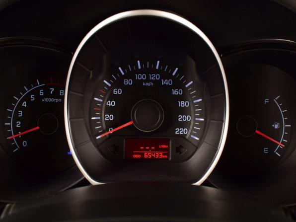 Kia Rio III Рестайлинг с пробегом 2015 года, цена 1 029 995 рублей, 65432 км, хэтчбек, Автокод Объявления
