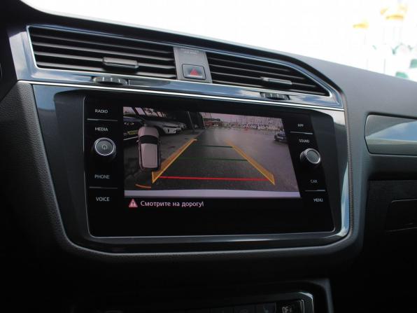 Volkswagen Tiguan II с пробегом 2019 года, цена 2 759 000 рублей, 66358 км, внедорожник, Автокод Объявления