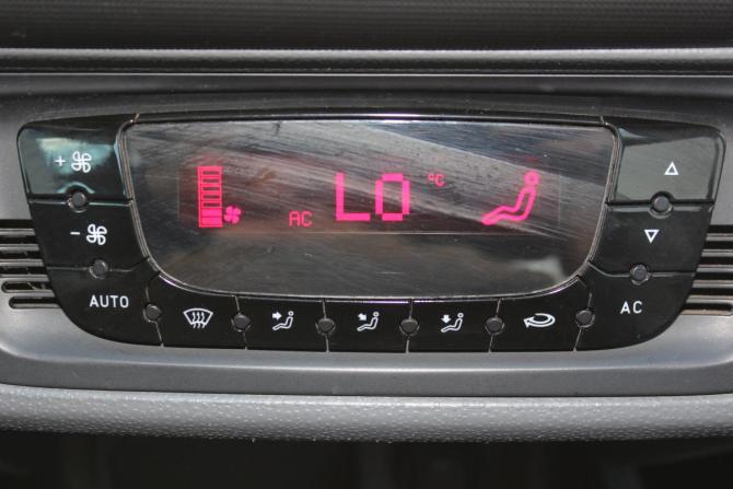 SEAT Ibiza IV с пробегом 2011 года, цена 427 000 рублей, 236310 км, хэтчбек, Автокод Объявления