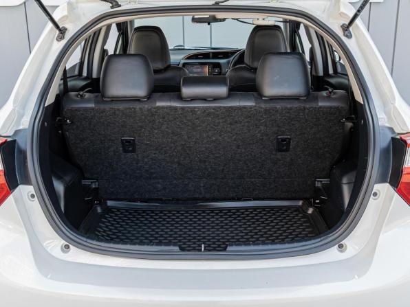 Toyota Vitz III (XP130) Рестайлинг 2 с пробегом 2019 года, цена 1 050 000 рублей, 79657 км, хэтчбек, Автокод Объявления