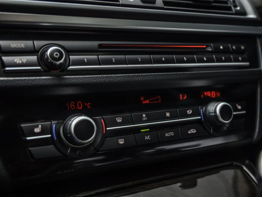 BMW 5 серии VI (F10/F11/F07) Рестайлинг Санкт-Петербург  - изображение 20