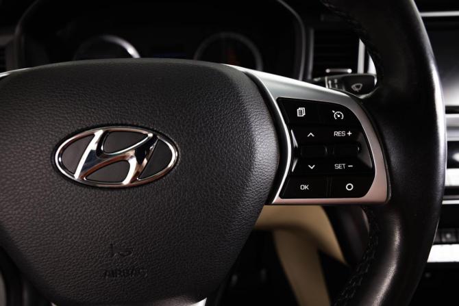 Hyundai Sonata VII (LF) Рестайлинг с пробегом 2019 года, цена 2 320 000 рублей, 67403 км, седан, Автокод Объявления