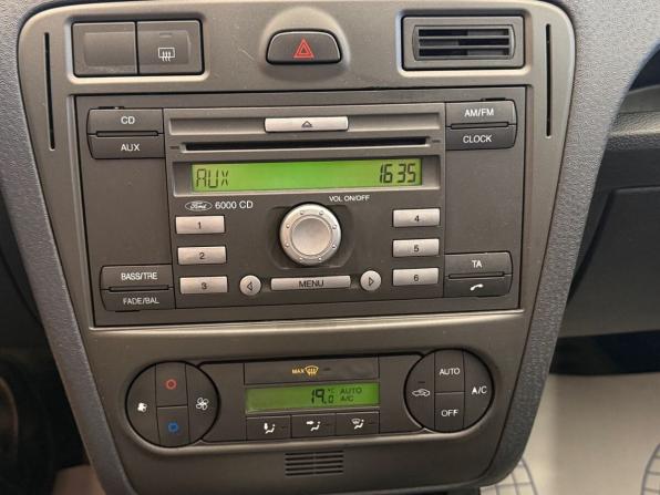 Ford Fusion I Рестайлинг с пробегом 2008 года, цена 298 000 рублей, 259049 км, хэтчбек, Автокод Объявления
