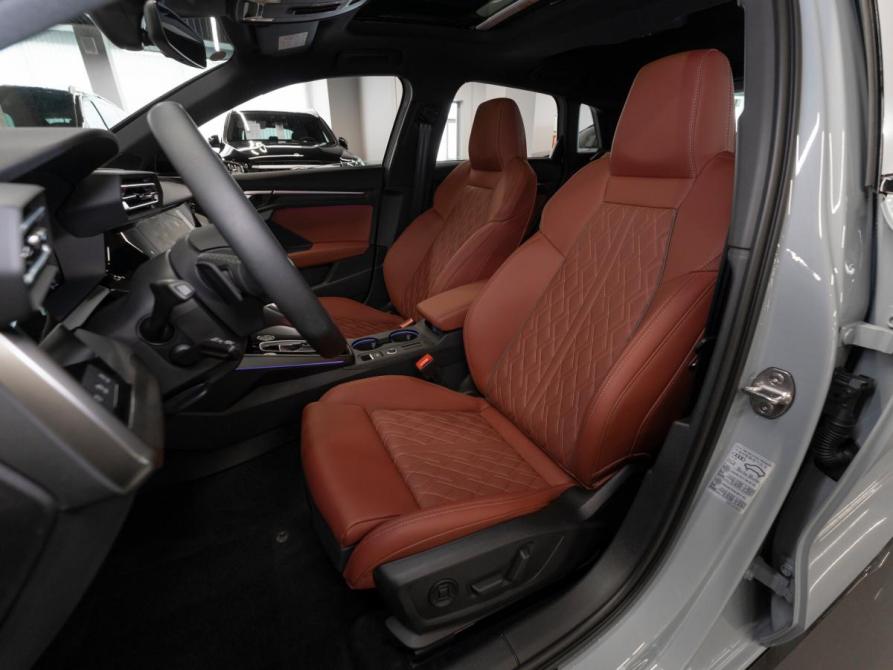 Audi A3 IV (8Y) Рестайлинг Москва  - изображение 9