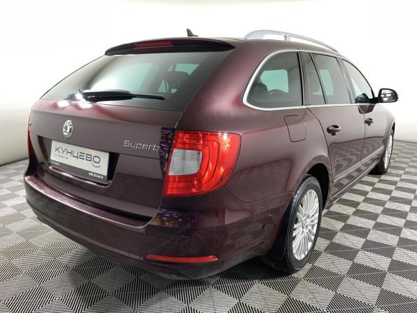 Skoda Superb II с пробегом 2013 года, цена 1 038 000 рублей, 273959 км, лифтбек, Автокод Объявления