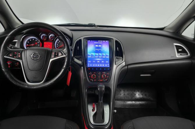 Opel Astra J Рестайлинг с пробегом 2013 года, цена 585 000 рублей, 298000 км, седан, Автокод Объявления