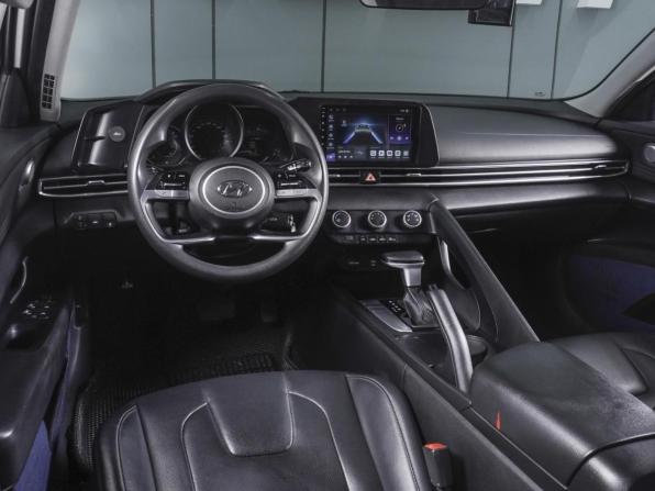 Hyundai Avante VII с пробегом 2020 года, цена 1 660 000 рублей, 137360 км, седан, Автокод Объявления