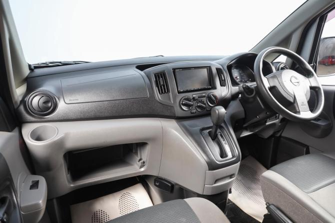 Nissan NV200 с пробегом 2019 года, цена 1 899 000 рублей, 128000 км, минивэн, Автокод Объявления