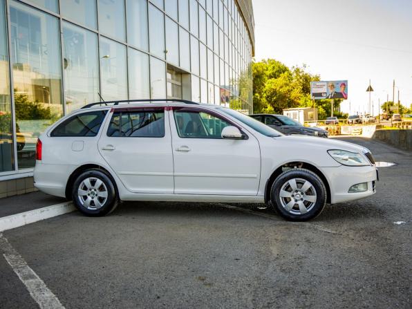 Skoda Octavia II (A5) Рестайлинг с пробегом 2013 года, цена 978 000 рублей, 162069 км, универсал, Автокод Объявления