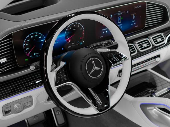 Mercedes-Benz Maybach GLS I Рестайлинг с пробегом 2024 года, цена 23 685 000 рублей, 16769 км, внедорожник, Автокод Объявления