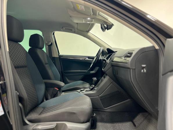 Volkswagen Tiguan II с пробегом 2019 года, цена 2 600 000 рублей, 130269 км, внедорожник, Автокод Объявления