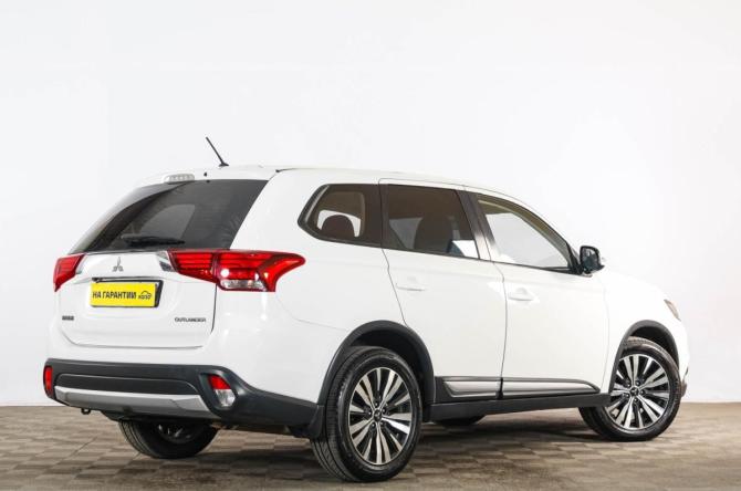 Mitsubishi Outlander III Рестайлинг с пробегом 2016 года, цена 1 769 000 рублей, 165172 км, внедорожник, Автокод Объявления