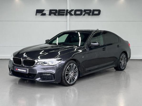 BMW 5 серии VII (G30/G31/G38) с пробегом 2019 года, цена 3 299 000 рублей, 293858 км, седан, Автокод Объявления