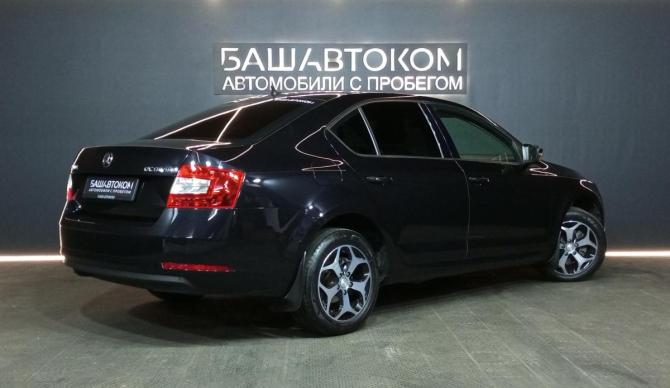 Skoda Octavia III (A7) Рестайлинг с пробегом 2018 года, цена 1 765 000 рублей, 175595 км, лифтбек, Автокод Объявления