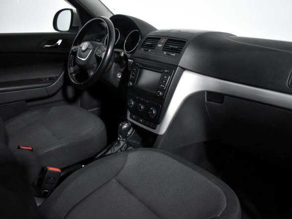 Skoda Yeti I с пробегом 2013 года, цена 1 080 000 рублей, 112954 км, внедорожник, Автокод Объявления