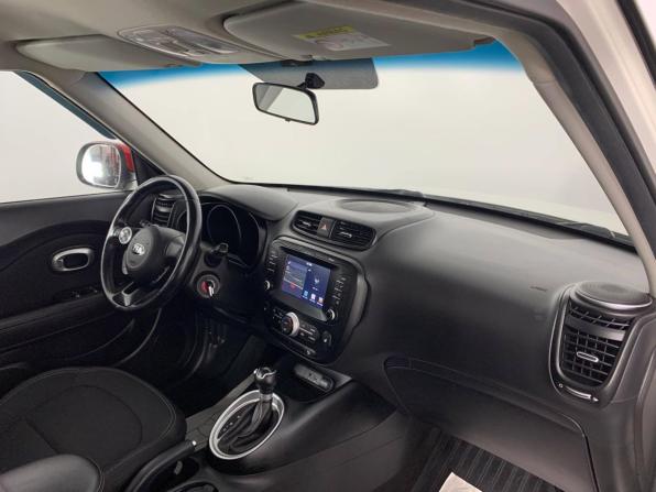 Kia Soul II Рестайлинг с пробегом 2018 года, цена 1 551 000 рублей, 81795 км, хэтчбек, Автокод Объявления